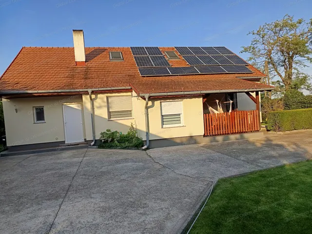 Eladó ház Bezenye 145 nm