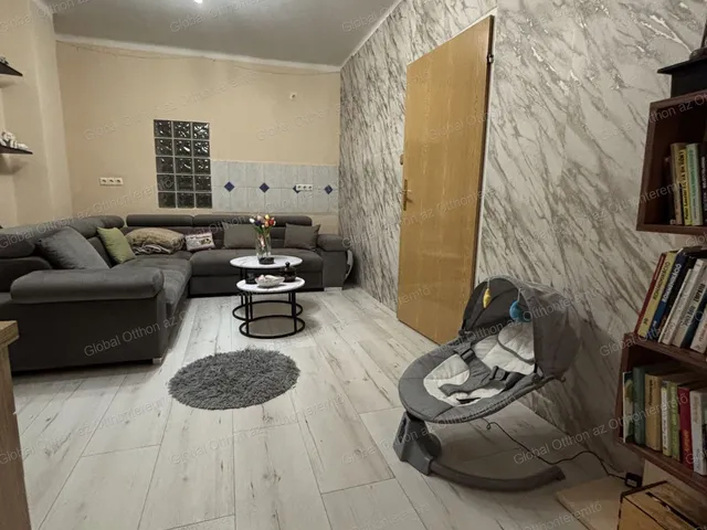 Eladó lakás Levél 88 nm