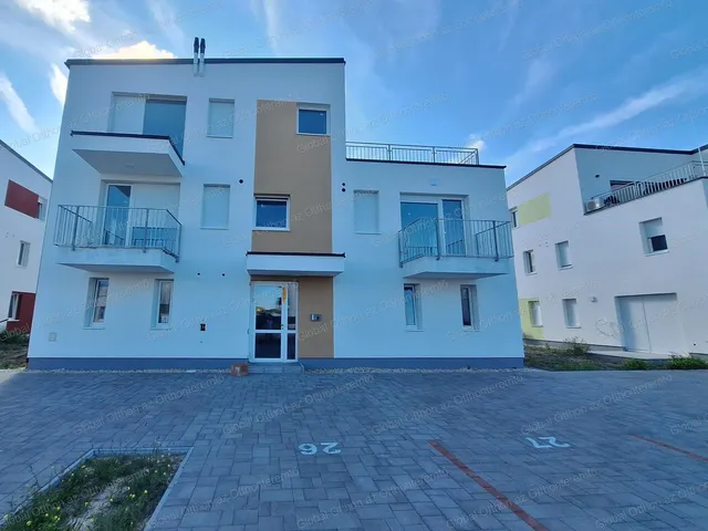 Eladó lakás Levél 44 nm