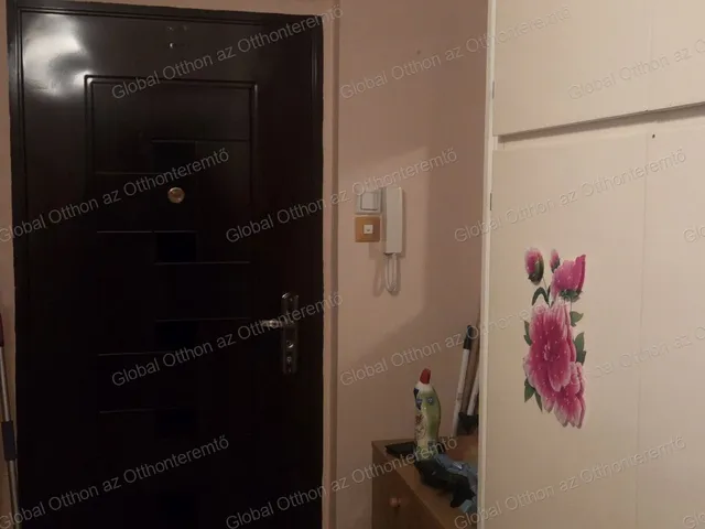 Eladó lakás Tatabánya, Sárberek 53 nm