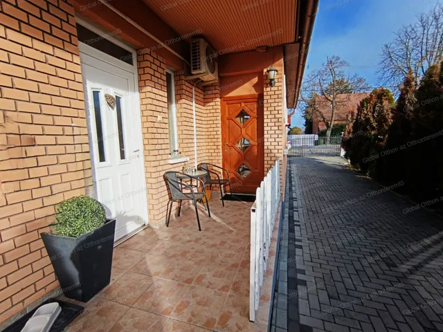 Eladó ház Mosonmagyaróvár, Károlyliget 96 nm