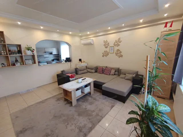 Eladó ház Mosonmagyaróvár, Károlyliget 96 nm