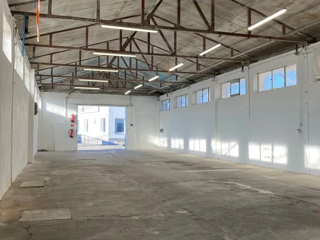 Kiadó kereskedelmi és ipari ingatlan Mosonmagyaróvár 205 nm