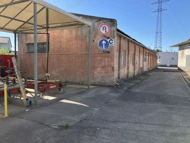 Kiadó kereskedelmi és ipari ingatlan Mosonmagyaróvár 205 nm