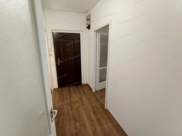 Eladó lakás Mosonmagyaróvár, Városközpont 35 nm