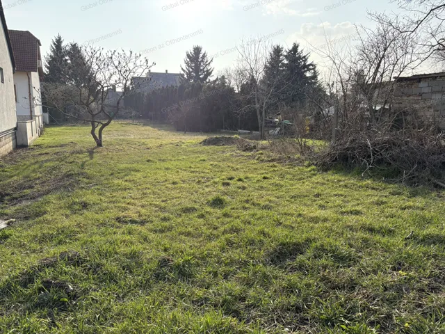 Eladó telek Hegyeshalom 701 nm