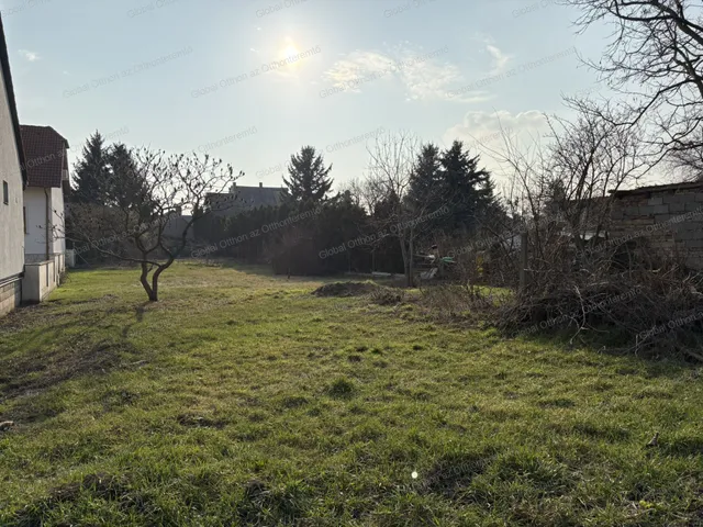 Eladó telek Hegyeshalom 701 nm