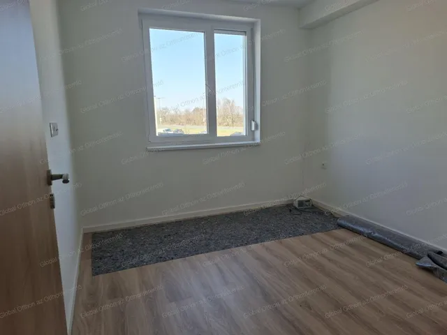 Eladó lakás Levél 42 nm