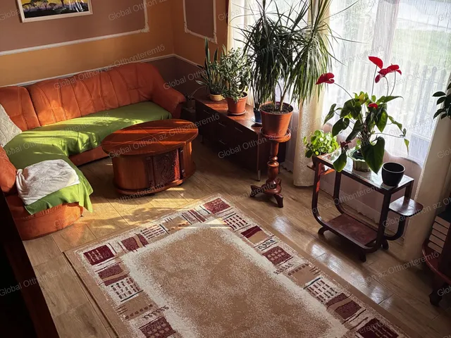 Eladó ház Újrónafő 72 nm