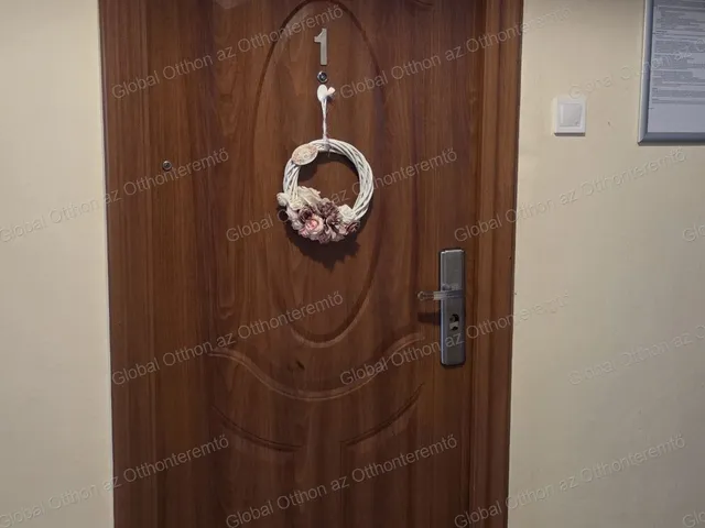 Eladó lakás Baj 43 nm