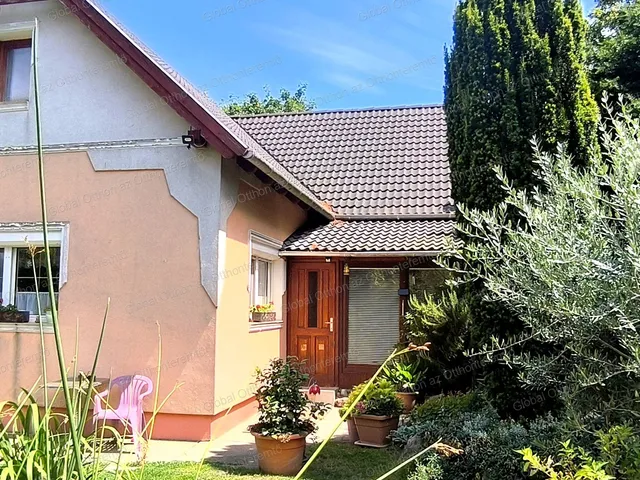 Eladó ház Bezenye 118 nm