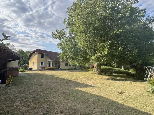 Eladó ház Dunasziget 130 nm