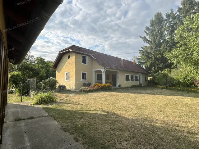 Eladó ház Dunasziget 130 nm