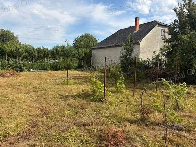 Eladó telek Mosonszentmiklós, Mosonújhely 738 nm