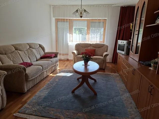 Eladó lakás Mosonmagyaróvár, Városközpont 75 nm