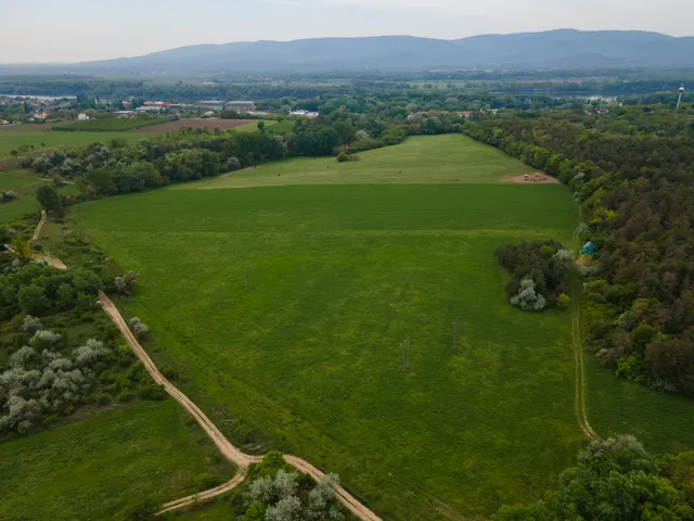 Eladó mezőgazdasági ingatlan Vác, Külterület 8718 nm