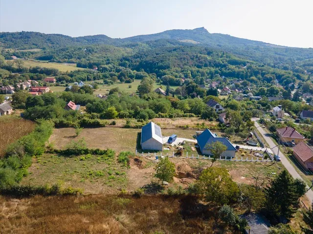 Eladó ház Becske 100 nm