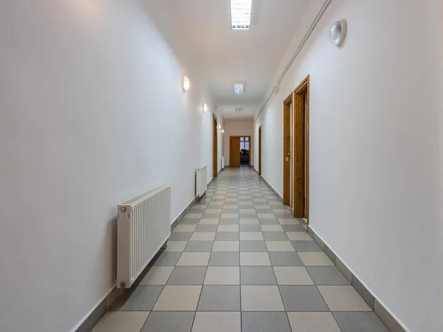 Eladó kereskedelmi és ipari ingatlan Vámosmikola 447 nm