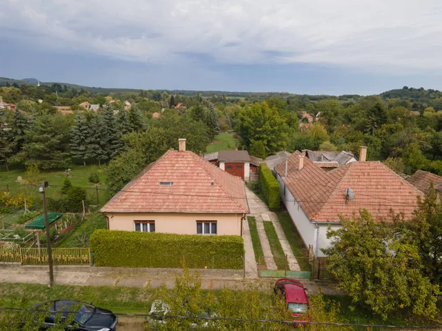 Eladó ház Diósjenő 130 nm
