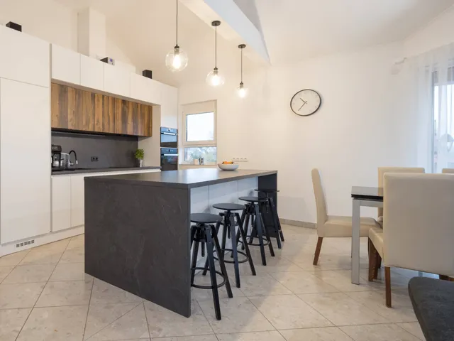 Eladó ház Rétság 242 nm