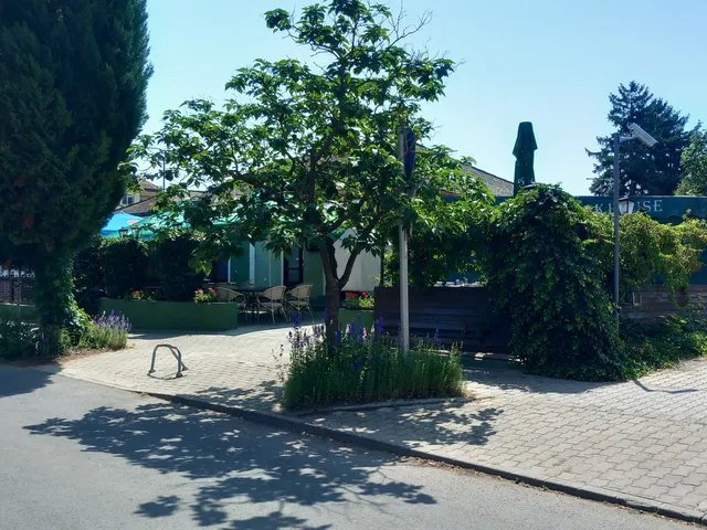 Eladó kereskedelmi és ipari ingatlan Fonyód 200 nm