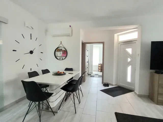 Eladó ház Balatonfenyves 142 nm