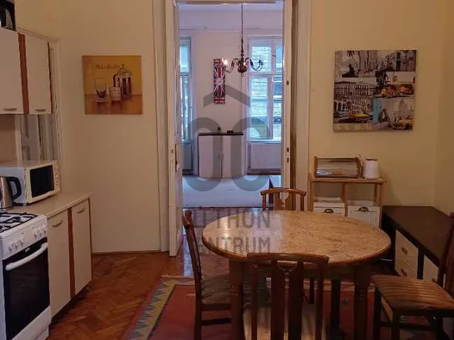 Eladó lakás Budapest VIII. kerület, Corvin negyed 81 nm