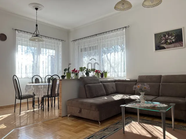 Eladó ház Budapest XVIII. kerület, Bókaytelep, Szélmalom utca 266 nm