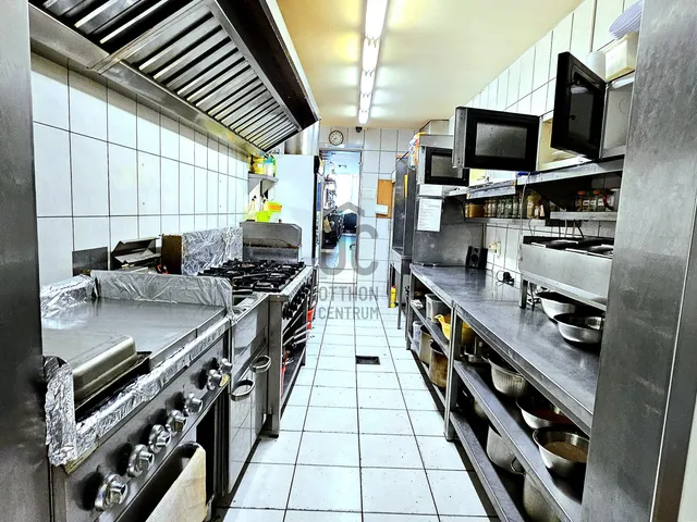 Kiadó kereskedelmi és ipari ingatlan Budapest XVIII. kerület, Rendessytelep 100 nm