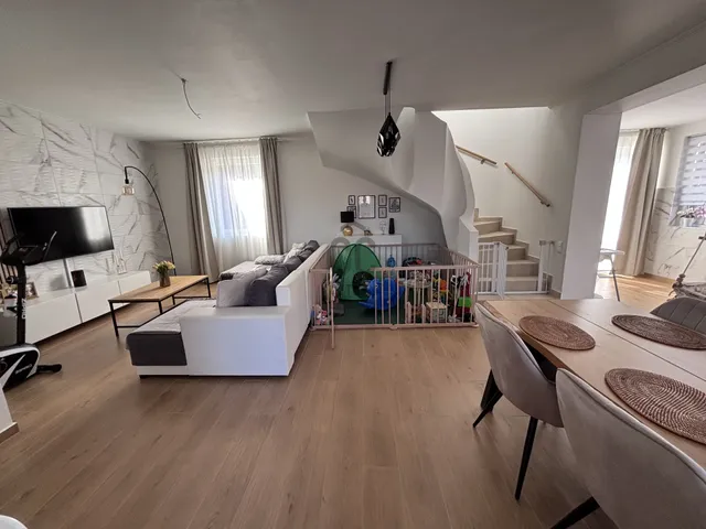 Eladó ház Szigetszentmiklós, Bucka 115 nm