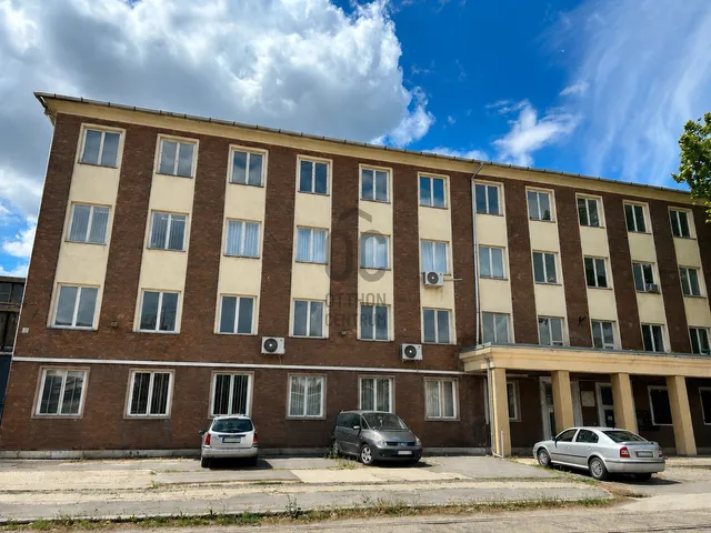 Eladó kereskedelmi és ipari ingatlan Budapest XXI. kerület, Gyártelep 3286 nm