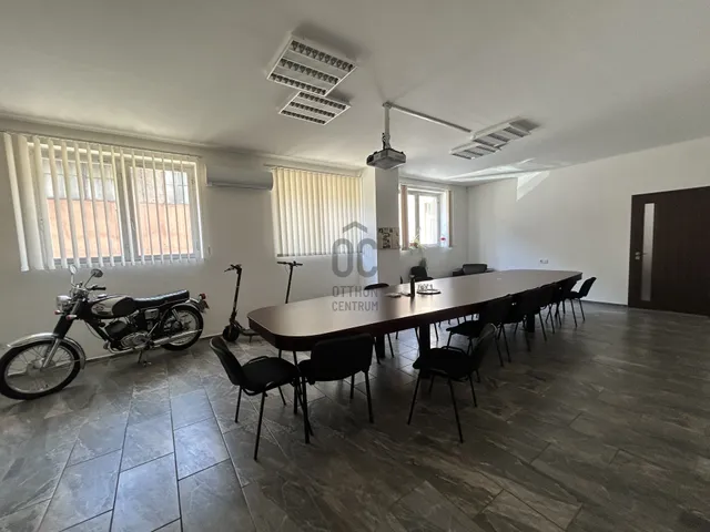 Eladó kereskedelmi és ipari ingatlan Budapest XXI. kerület, Gyártelep 3286 nm