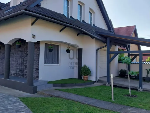Eladó ház Siófok, Belváros 158 nm