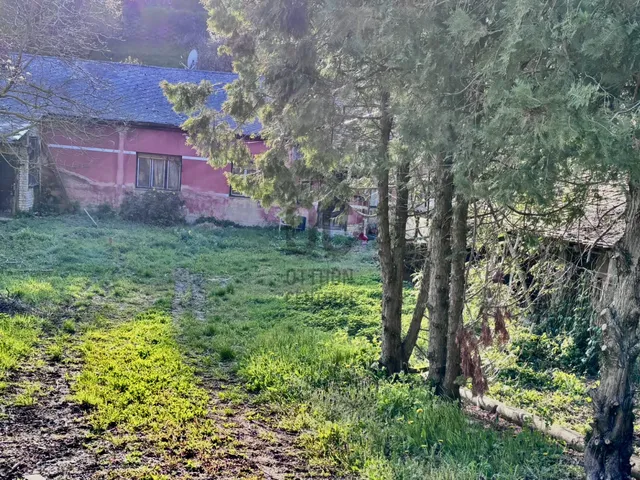 Eladó telek Pécs, Rigóder 116 nm