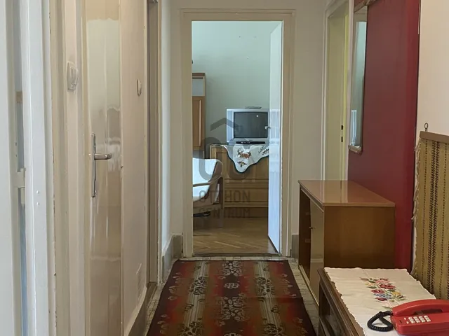 Eladó lakás Pécs, Uránváros 54 nm
