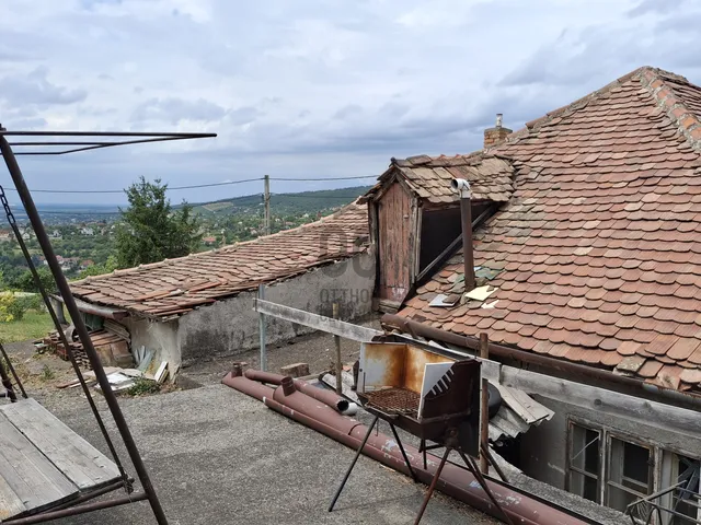 Eladó telek Pécs 1019 nm