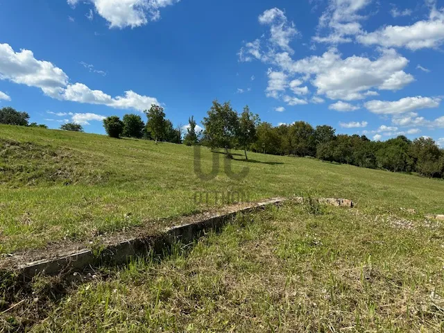 Eladó telek Kaposvár 15700 nm