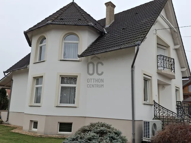 Eladó ház Szederkény 224 nm