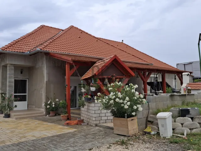 Eladó ház Pécs 130 nm