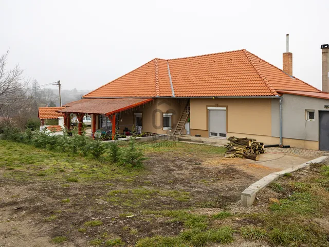 Eladó ház Pécs 130 nm