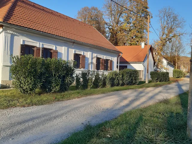 Kiadó ház Bükkösd 54 nm