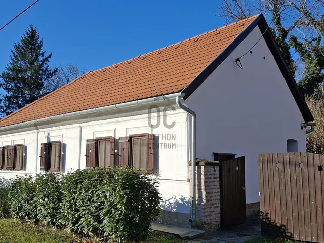 Kiadó ház Bükkösd 54 nm