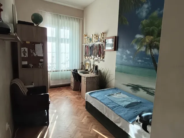 Eladó lakás Pécs, Belváros 69 nm