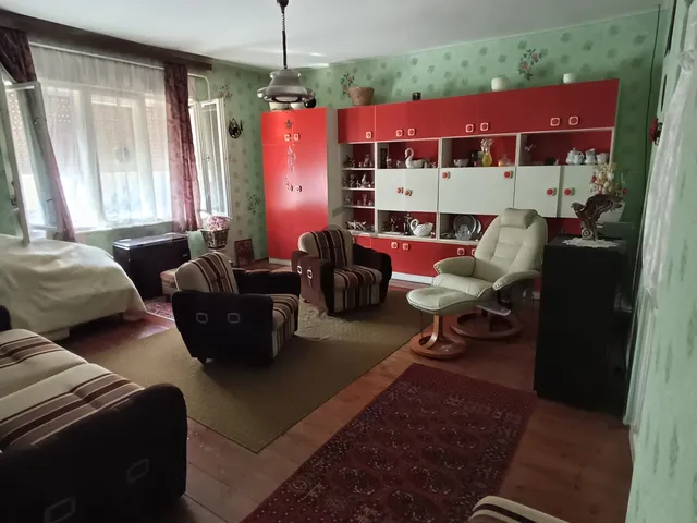 Eladó ház Pécs, Ledina 98 nm