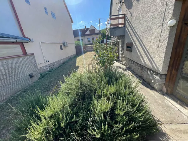 Eladó ház Pécs, Piricsizma 150 nm