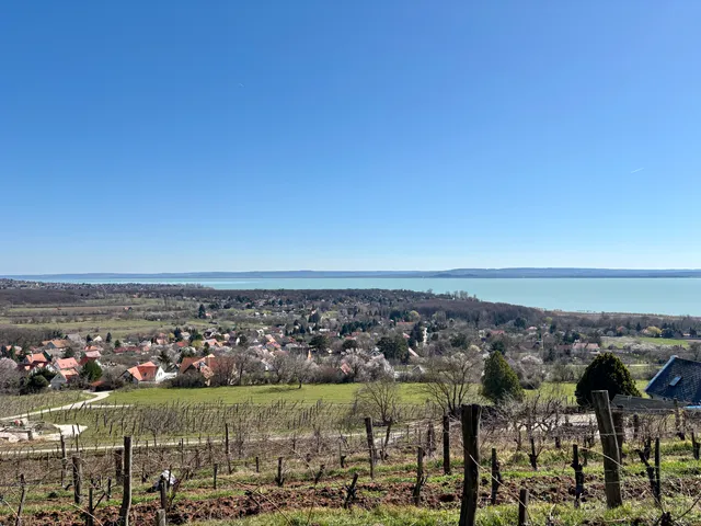 Eladó telek Balatonrendes 6862 nm