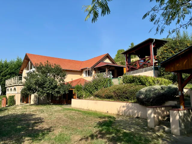 Eladó ház Badacsonytomaj 186 nm