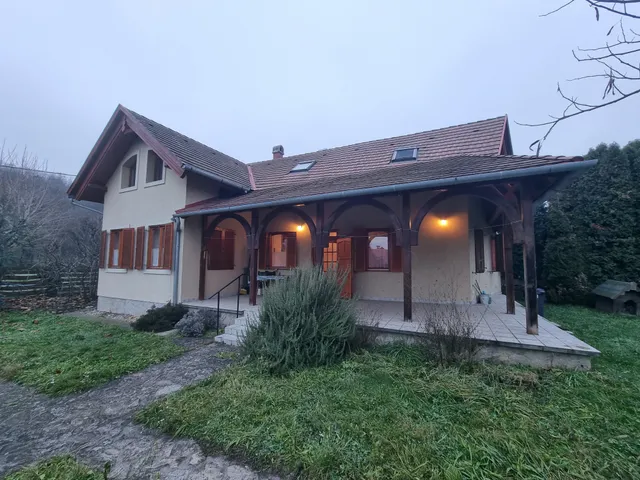 Eladó ház Lesencefalu 120 nm