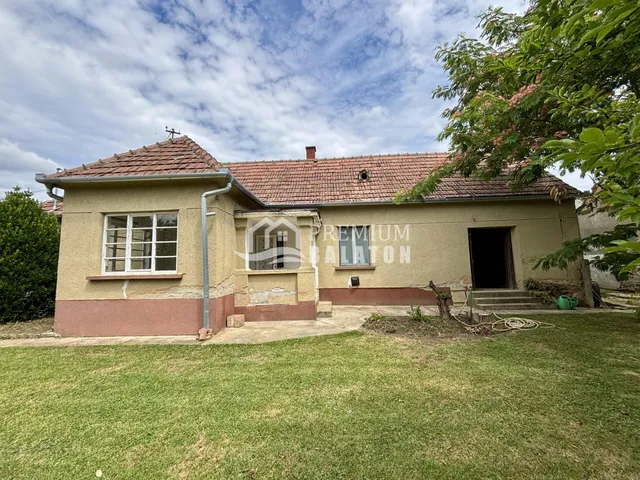 Eladó ház Szentpéterúr 77 nm