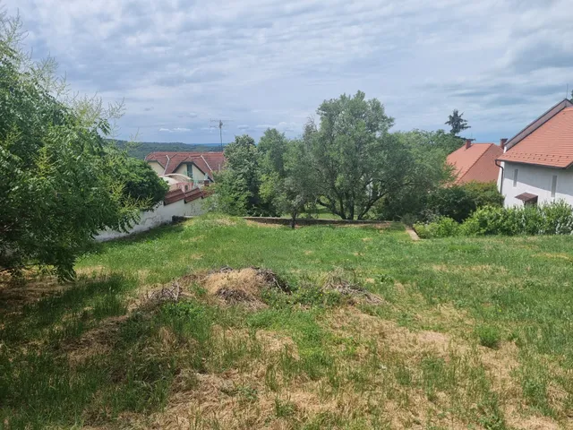 Eladó telek Tihany 893 nm